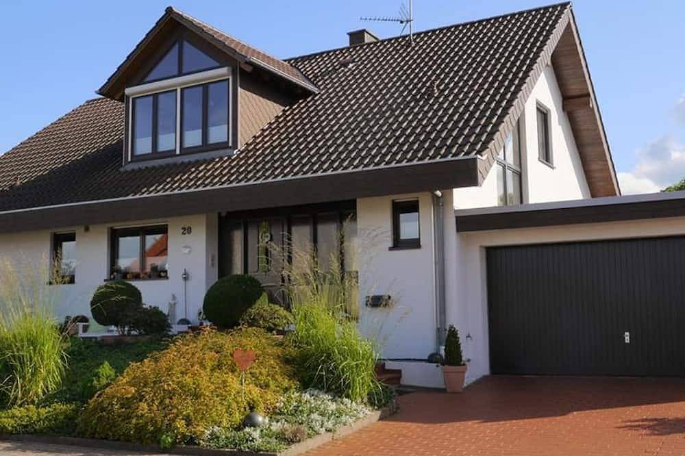 Ganze Wohnung, Ferienwohnung Panoramablick - Appartement/Fewo, Dusche und Bad, Wc, neuwertig in Oberotterbach, Südliche Weinstraße