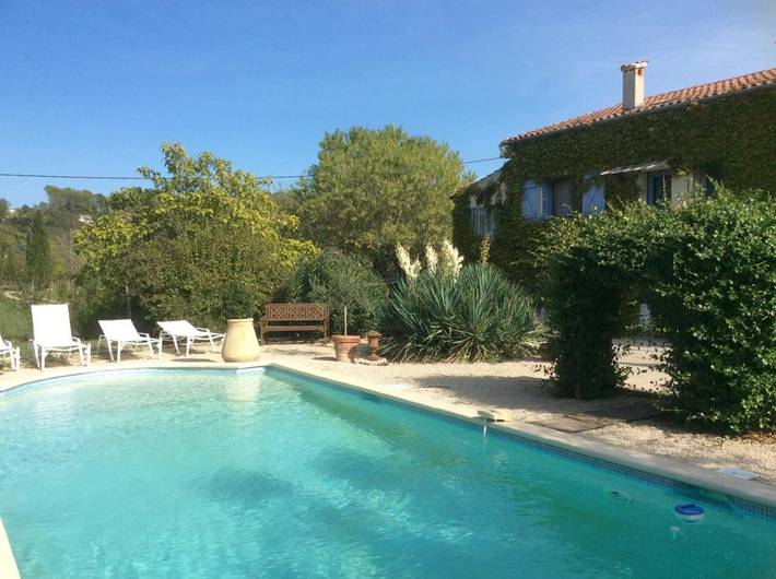 Chambre d’hôte pour 2 personnes, avec jardin ainsi que vue et piscine