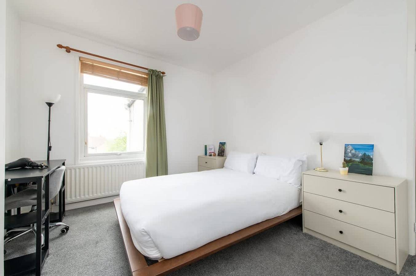 Central 2 Br Cosy House in Warwickshire
