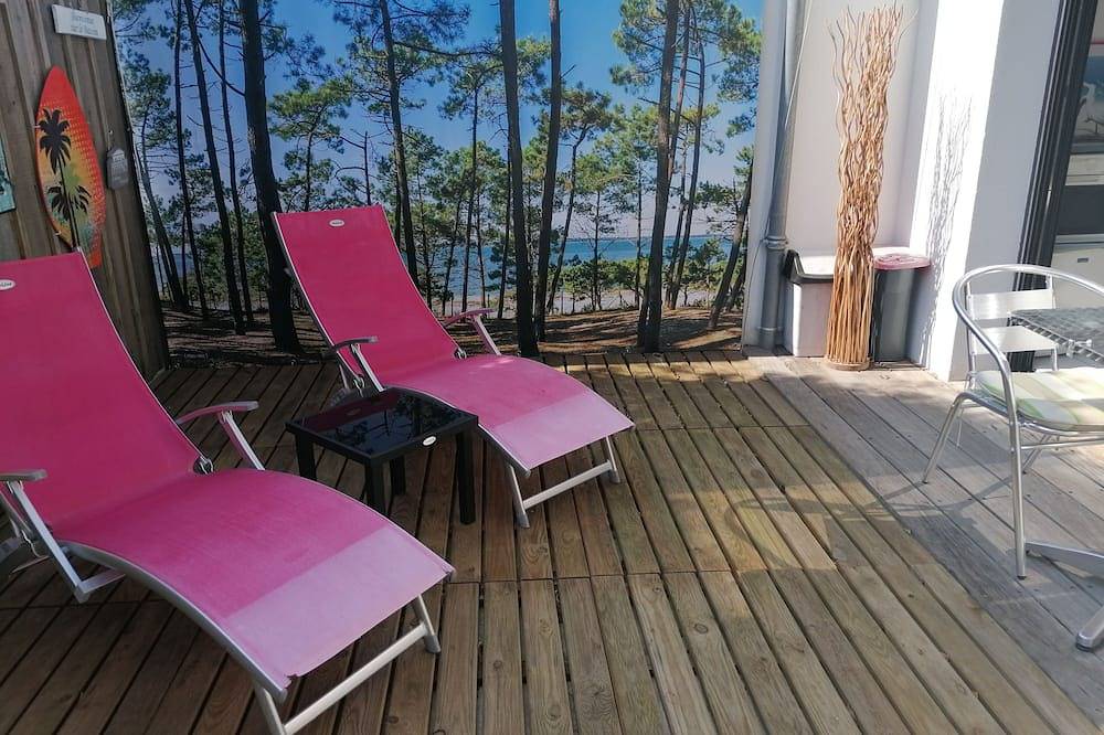 Appartement entier, Studette au calme avec terrasse sur le Bassin d'Arcachon près de la plage in Gujan-Mestras, Région d'Arcachon