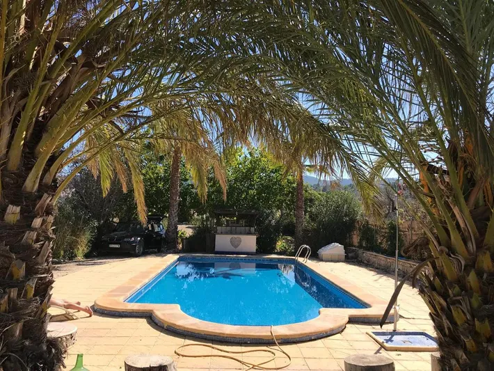 Chalet para 2 personas, con piscina además de jardín y vistas - 1