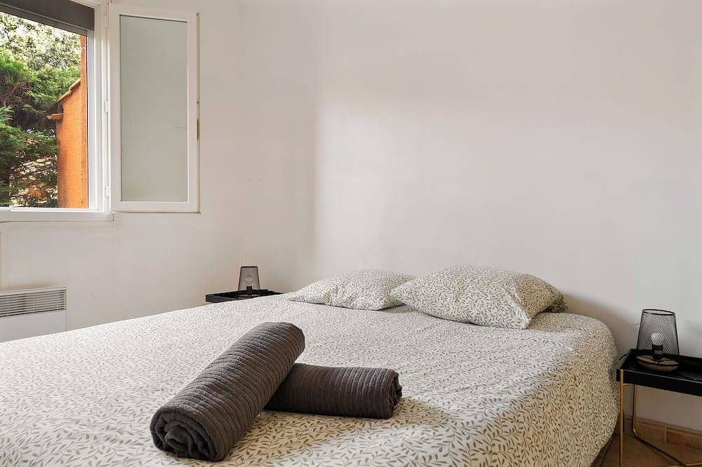 Villa - Swimming pool - Air conditioning - Close to beaches - Pizza oven - Barbecue in Saint-Mitre-les-Remparts, Istres en omgeving