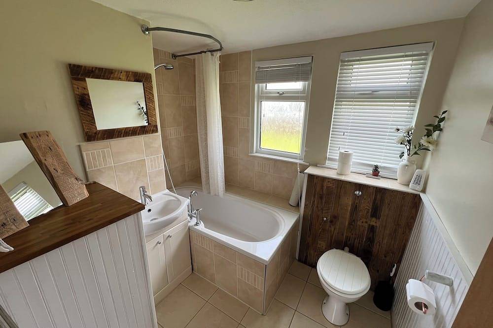 Cosy Self-Catering Chalet in Beautiful South Devon in Dartmouth, Devon