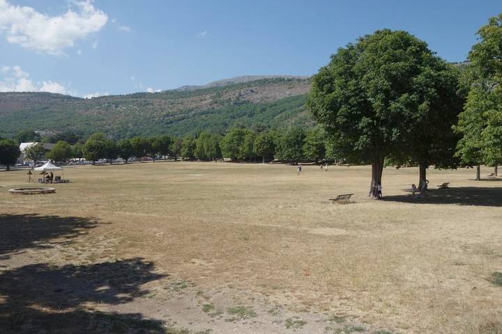 Hôtel pour 2 personnes, avec jardin à Saint-Vallier-de-Thiey - 2