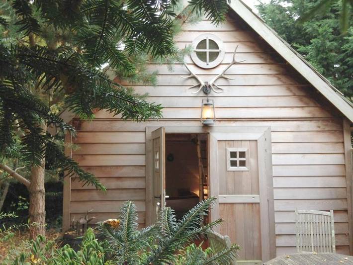 Maison d’hôte pour 2 personnes, avec Terrasse et Jacuzzi ainsi que Jardin et Piscine à Saint-Malo