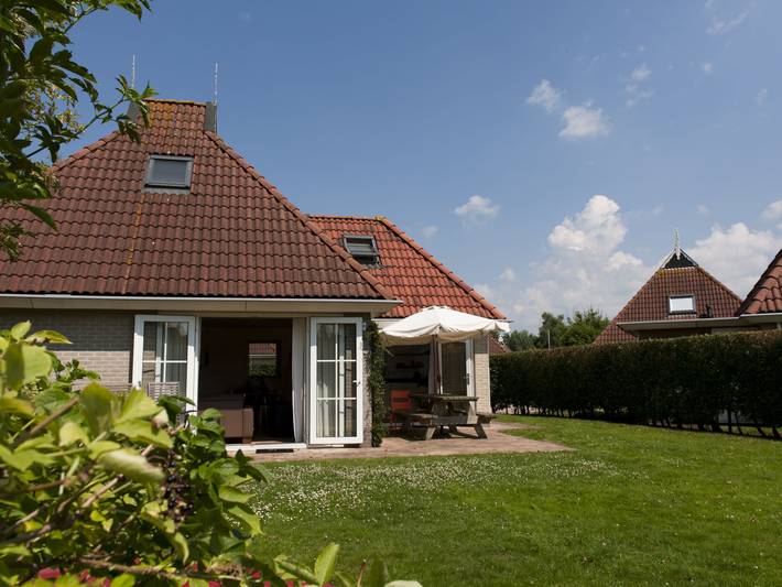Ferienhaus für 6 Personen, mit Terrasse und Garten
