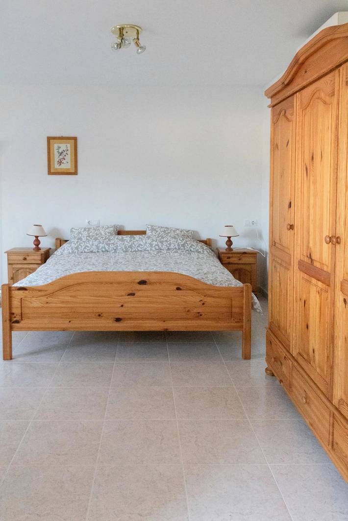 Casa rural para 6 personas, con piscina y jardín en Ráfol de Almunia - 4