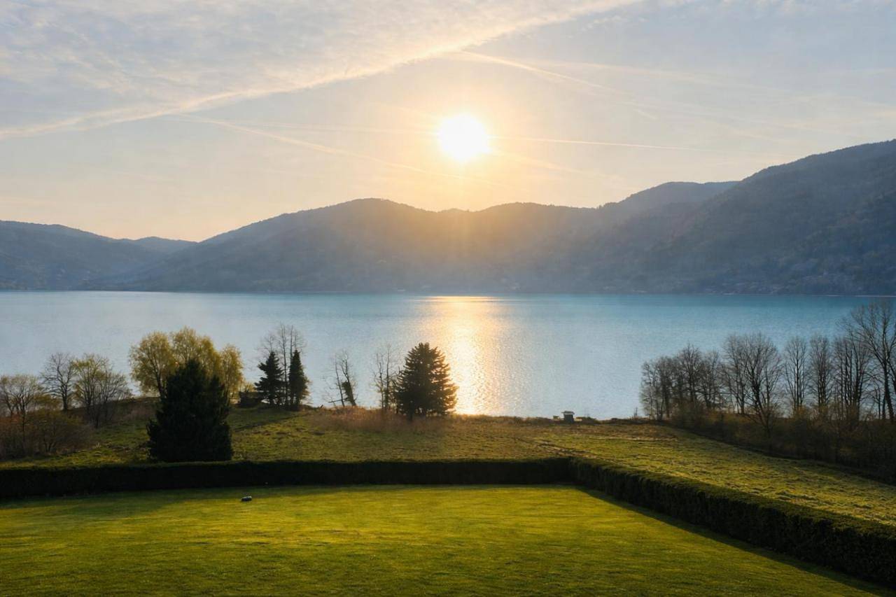 Villa Cataleya - Seehaus am Attersee - Privater Steg und Badeplatz - 8 Personen in Nußdorf am Attersee, Attergau