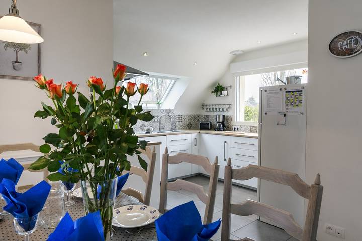 Gîte pour 6 personnes, avec terrasse et jardin, animaux acceptés à Plougrescant - 3