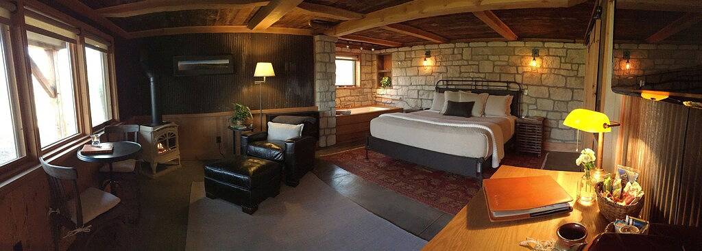 Ganze Wohnung, Luxus Bed & Bath Suite verfügbar ... in Riley County