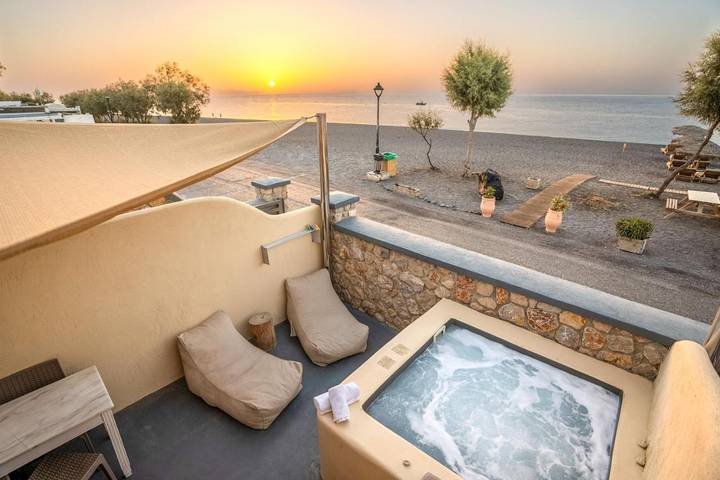 Appart’hôtel pour 4 personnes, avec Balcon et Terrasse ainsi que Jacuzzi et Vue
