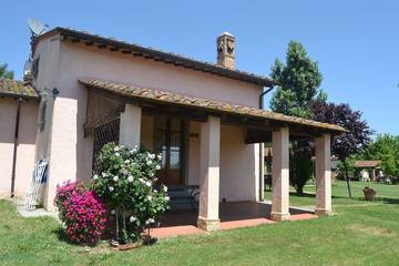 Ferienpark für 8 Personen, mit Garten und Pool in der Toskana