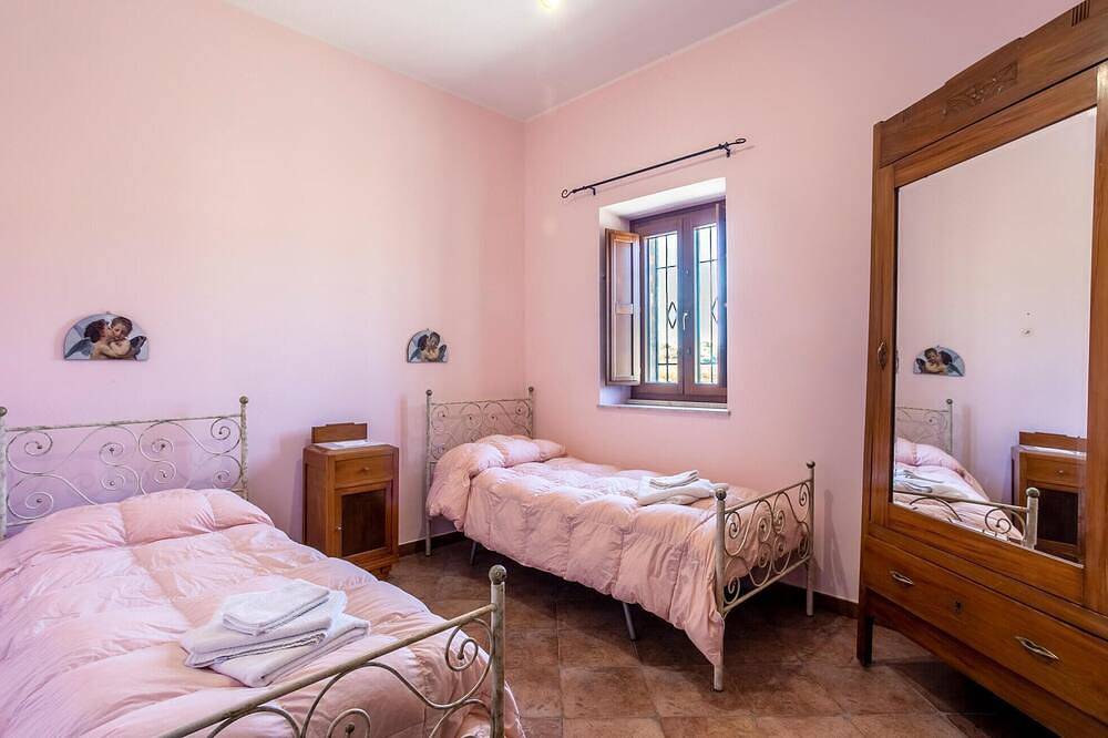 Pet friendly home in Modica -Rg- with sauna in Modica, Ragusa Province