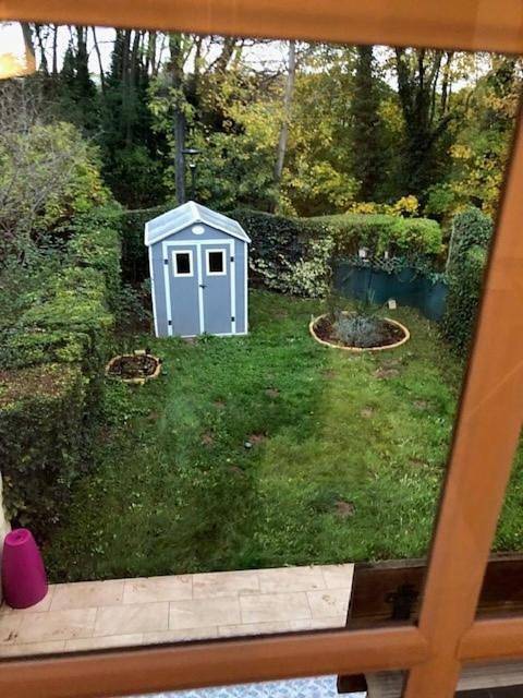 Gîte pour 2 personnes, avec terrasse ainsi que vue et jardin à Ris-Orangis - 4