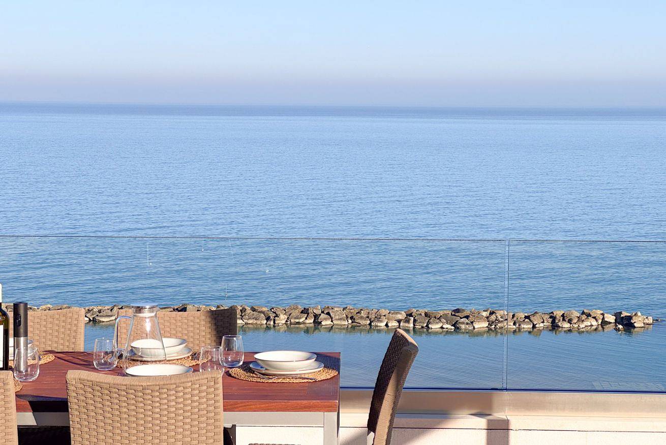 Appartement entier, [Luxury Seafront Penthouse] Private Car Parking in Fontespina, Côte Adriatique Marken