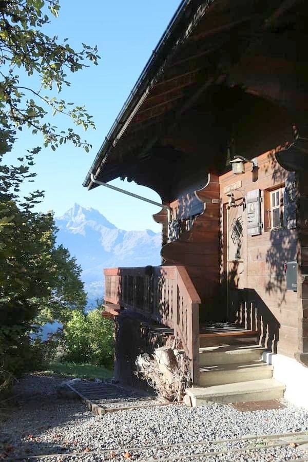 Chalet für 8 Personen, mit Ausblick und Garten sowie Balkon - 1