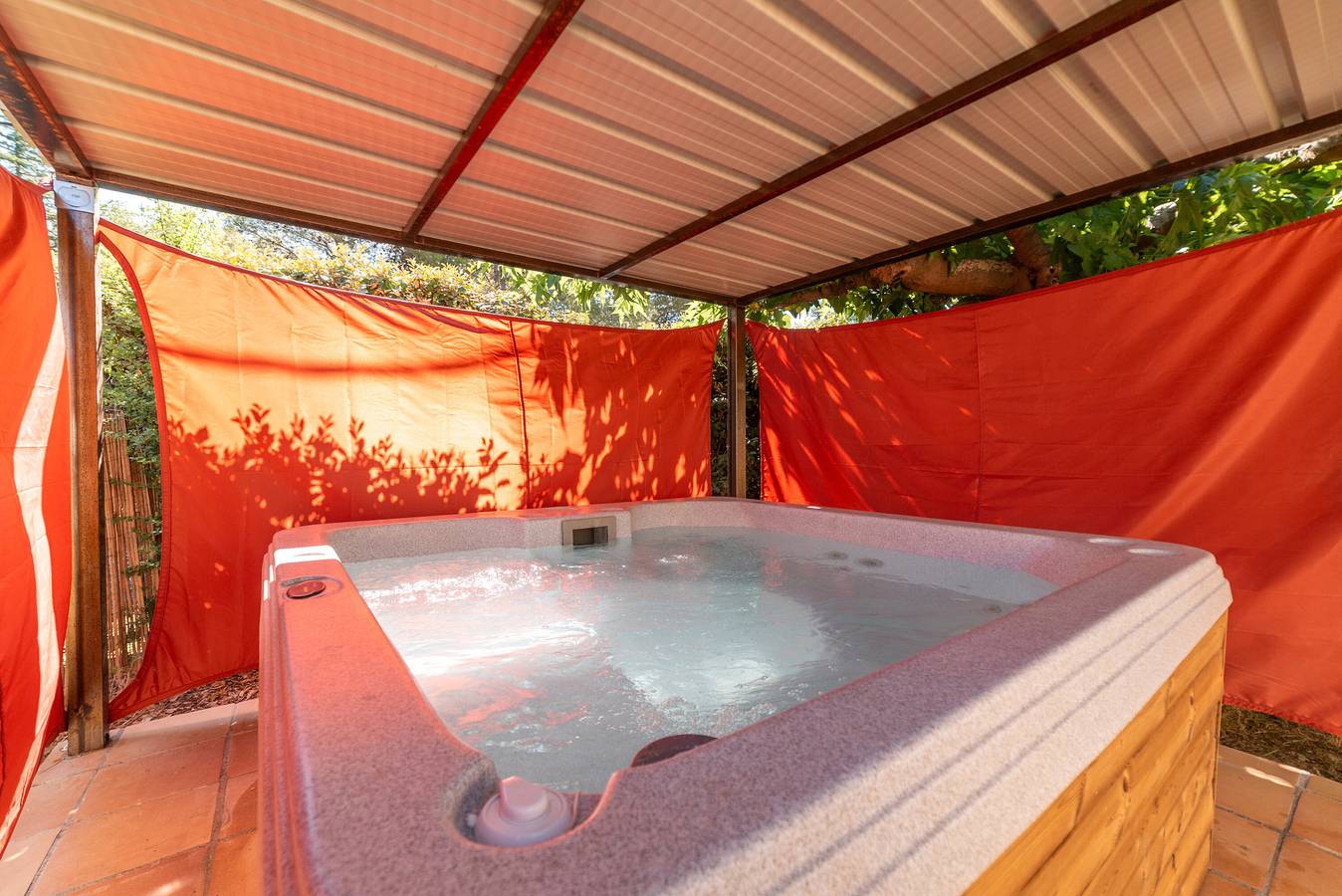 Ferienhaus 'Saint Pierre' mit Bergblick, Wi-Fi und Klimaanlage in Montesquieu-des-Albères, Céret und Umgebung