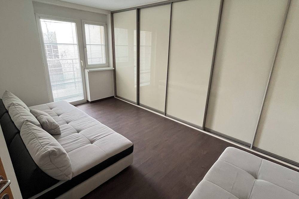 Ganze Wohnung, 3-bedroom apartment in charming Bratislava with Wifi, fitness room,free parking in Bratislava, Bratislava und Umgebung