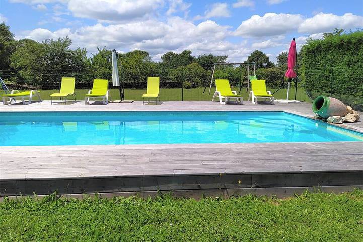 Gîte pour 4 personnes, avec piscine et terrasse ainsi que jacuzzi et jardin, animaux acceptés à Soturac - 3