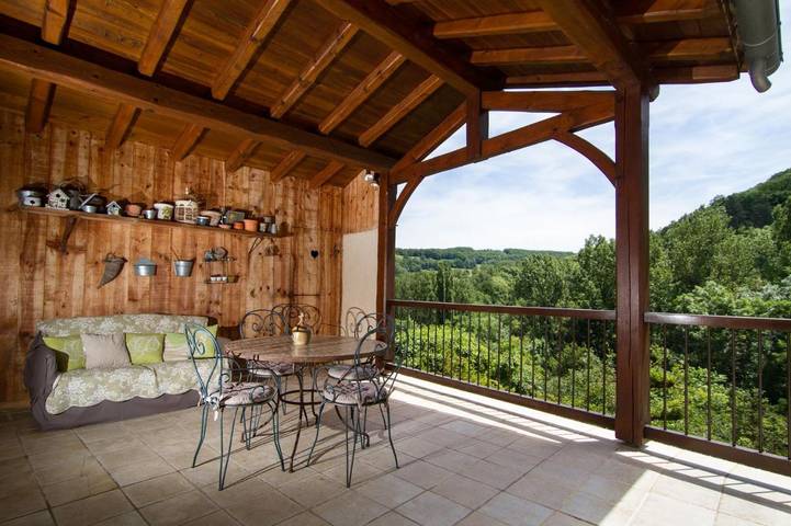 Location de vacances pour 4 personnes, avec Balcon et Terrasse ainsi que Jardin et Piscine à Caylus - 4