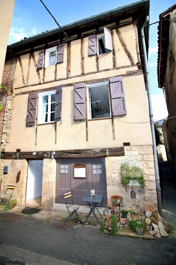 Location de vacances pour 11 personnes, avec jardin et jacuzzi à Saint-Antonin-Noble-Val - 3