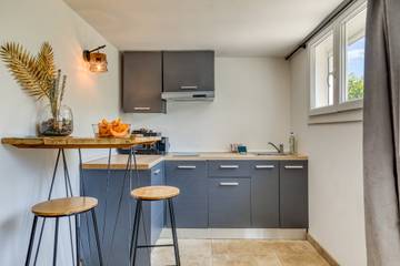 Gîte pour 2 Personnes dans Saint-Laurent-d'Aigouze, Région de Nîmes, Photo 3