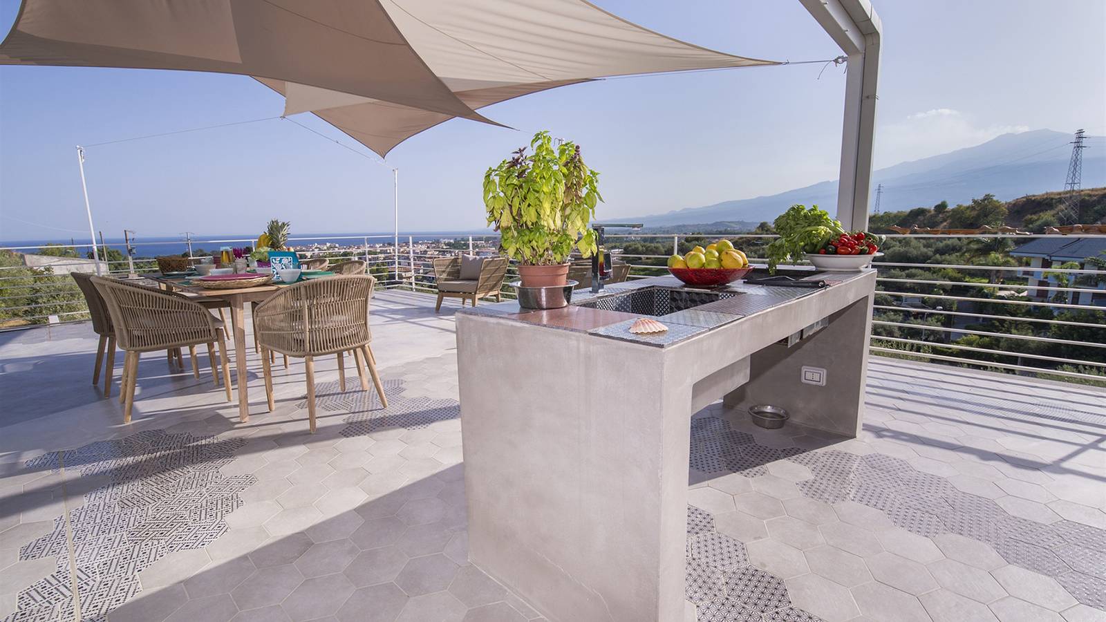 Villa für 6 Personen mit Terrasse in Giardini-Naxos, Messina Provinz