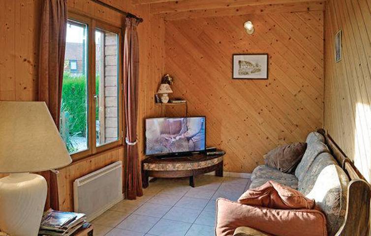 Retiro a orillas del río con WiFi, TV y aparcamiento in Saint-Omer, Región de Saint-Omer