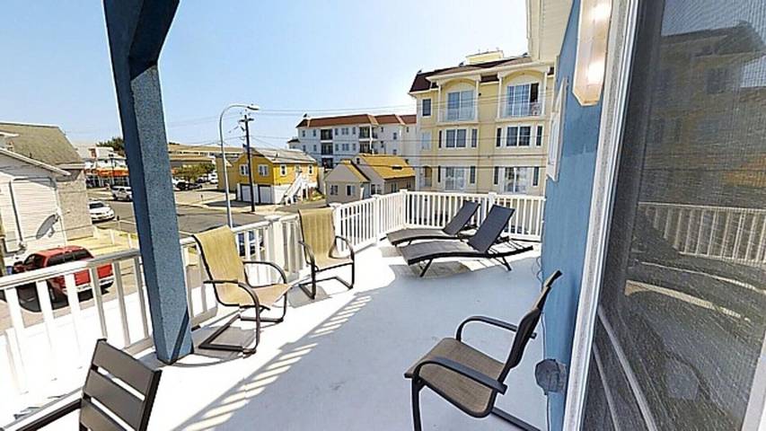 Vacation rental for 10 people, with terrace and pool, with pets in Toms River