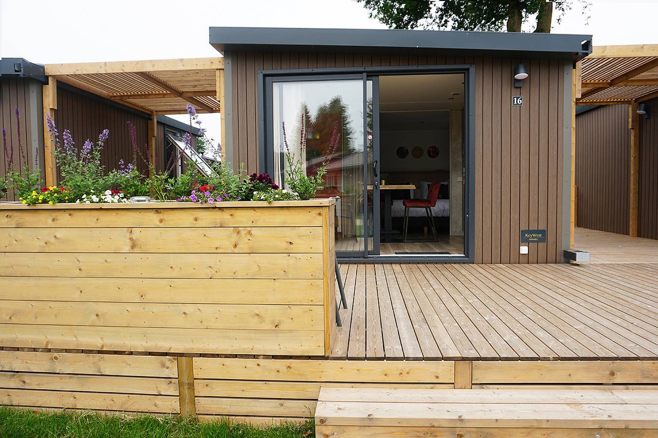 Recreatiepark De Boshoek — Hotellodge | 2 + 2 personen in Veluwe