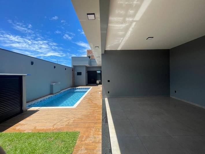 Casas e apartamentos de temporada para 5 pessoas, com piscina em Pirassununga
