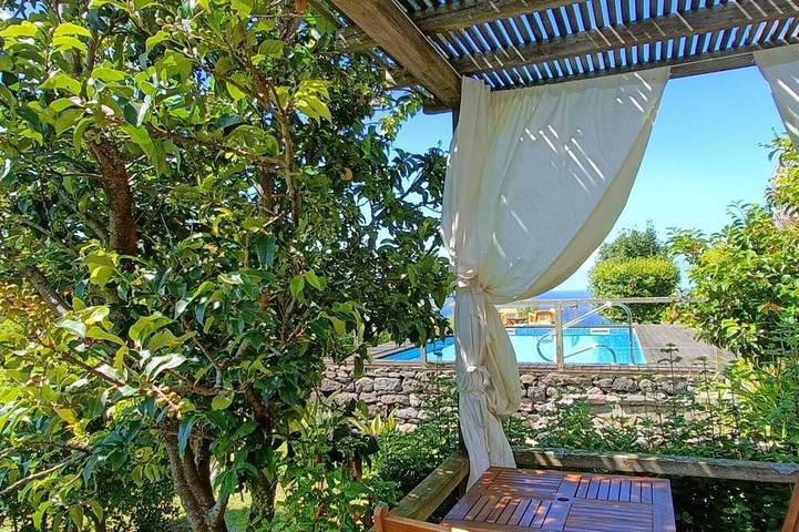Casa de campo para 2 pessoas, com jardim e piscina na Ilha de São Miguel
