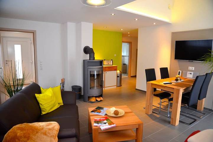 Ferienwohnung für 4 Personen, mit Balkon und Garten in Königstein
