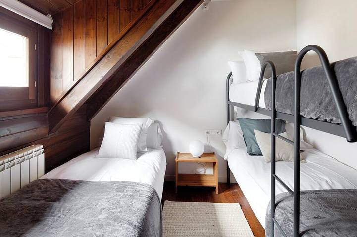Entire apartment, Stadium in Gessa, Naut Aran