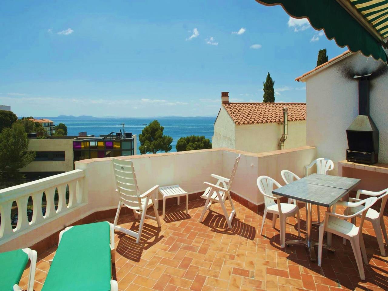 Geheel vakantieappartement, Vakantieappartement voor 6 personen met terras in Canyelles Petites, Roses