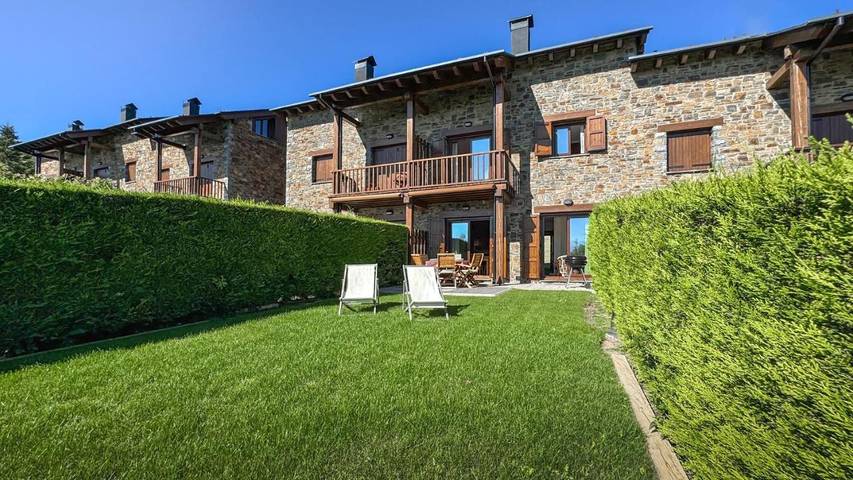 Casa rural para 6 personas, con jardín y vistas en Baixa Cerdanya