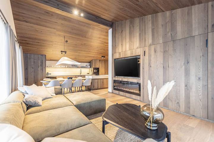 Ferienwohnung für 8 Personen, mit Whirlpool und Balkon sowie Sauna in Haus