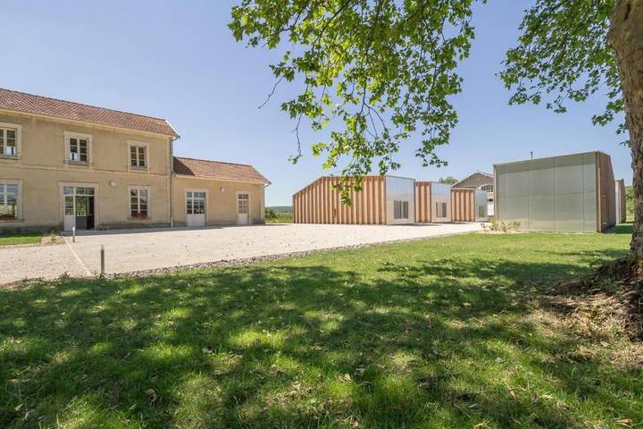 Location de vacances pour 4 personnes, avec jardin dans Leuglay