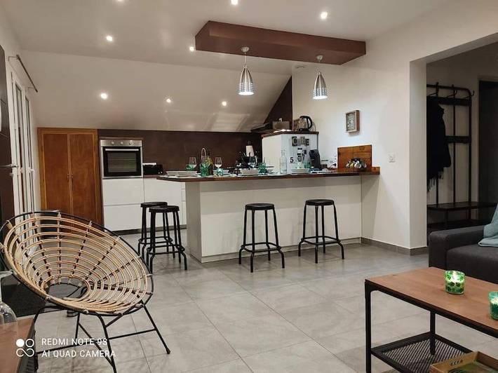 Gîte pour 6 personnes, avec terrasse et vue dans Saint-Thibaud-de-Couz