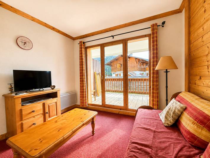 Gîte pour 4 personnes, avec Terrasse et Piscine dans Office De Tourisme De Notre Dame De Bellecombe - 4