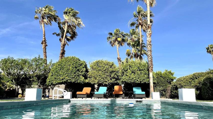 Vacation house for 6 people, with hot tub and terrace, with pets in Palm Springs