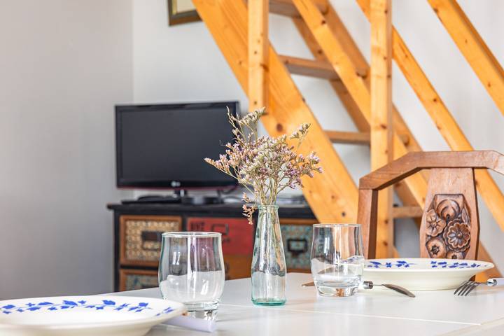 Estudio entero, Estudio independiente en la isla con terraza privada, jardín compartido y Wi-Fi in Saint-Georges-d'Oléron, Côte de Beauté