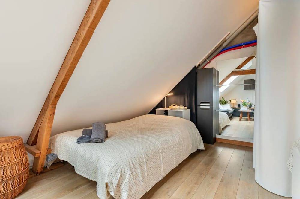 Bnb The Attic - Spacious luxury retreat - ideal for families and groups in Maldegem, Ostflandern