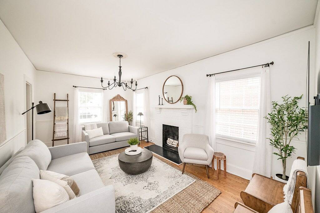 Walk to Riverside Park, Splashpad, Trails + Dining, near Downtown Lynchburg! in Lynchburg, Virginia