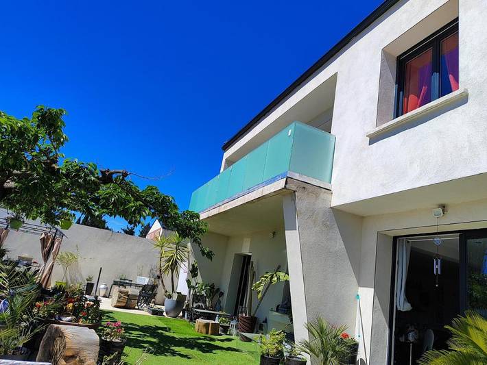 Aparthotel para 6 personas, con balcón y jardín - 1