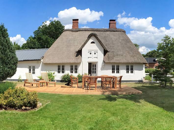 Reetgedecktes Ferienhaus in Humptrup in Humptrup, Nordfriesland