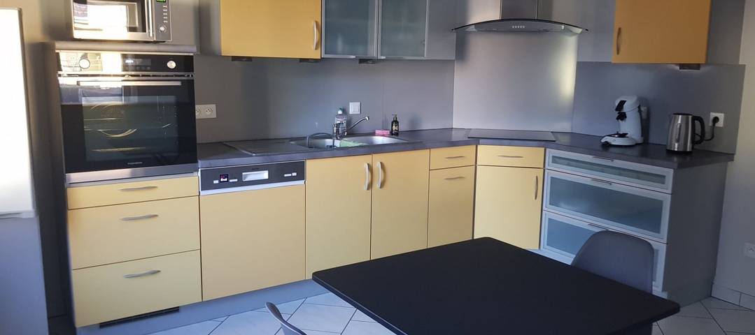 Gîte pour 15 personnes, avec terrasse dans Grand Est - 2