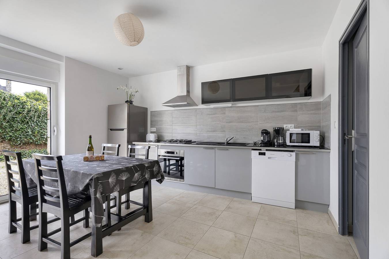 Gîte des Lacs – Le Noisetier: Gemeinschaftspool, Sauna & Whirlpool, private Terrasse, Wlan in Jugon-les-Lacs, Dinan und Umgebung