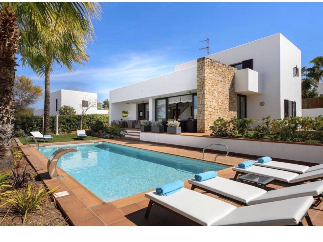 Villa 'Can Sol' avec Piscine Privée, Wi-Fi et Climatisation in Ocean Beach Ibiza, Sant Josep de sa Talaia