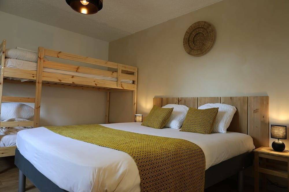 Cit'hotel - Appartement Bohème in Saint-Germain-lès-Corbeil, Essonne